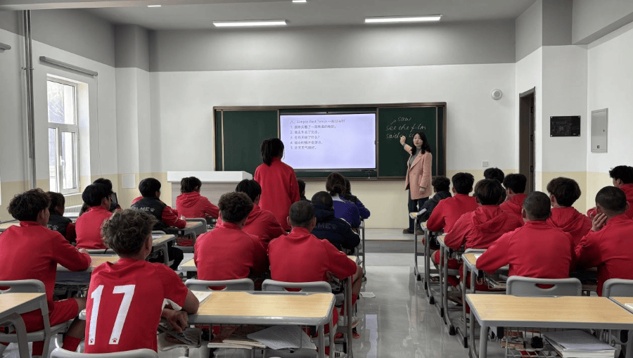 甘肃省足球青训中心正式运行